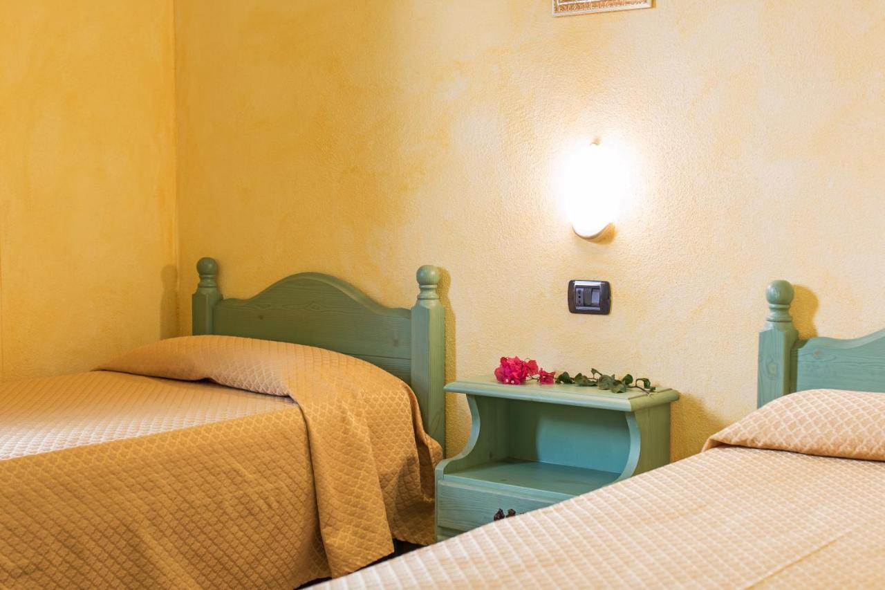 Hotel Residenza Gli Ontani Orosei Zewnętrze zdjęcie
