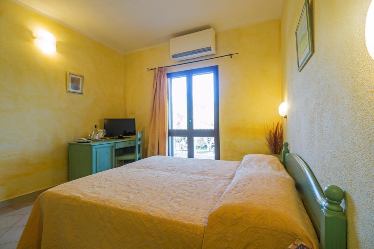 Hotel Residenza Gli Ontani Orosei Zewnętrze zdjęcie
